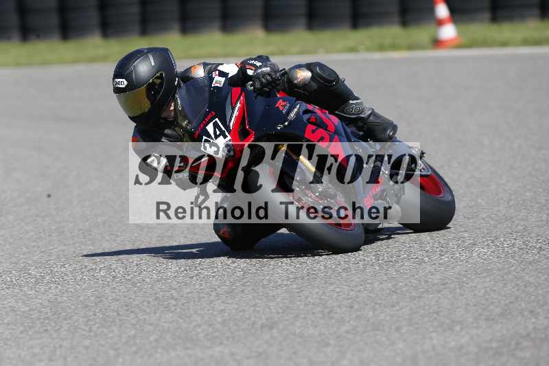 /43 08.08.2025 Discover the Bike ADR/Race 3 rot/34